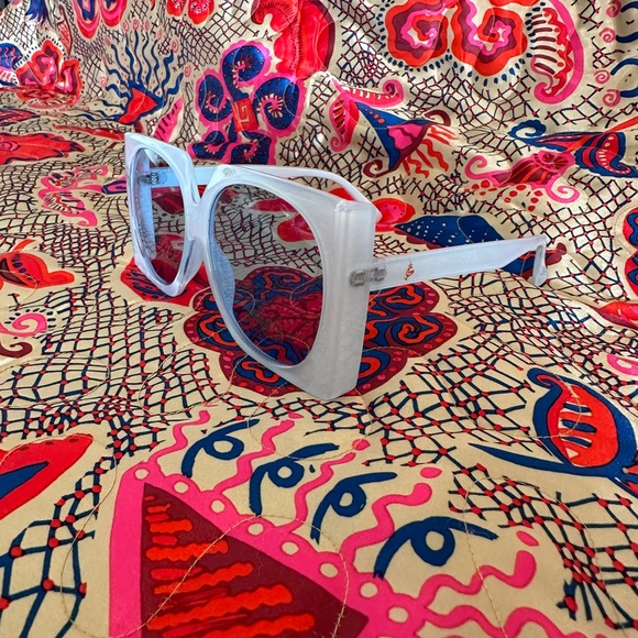 Judah Sunglasses by Gold the Label - Picture 5 of 14